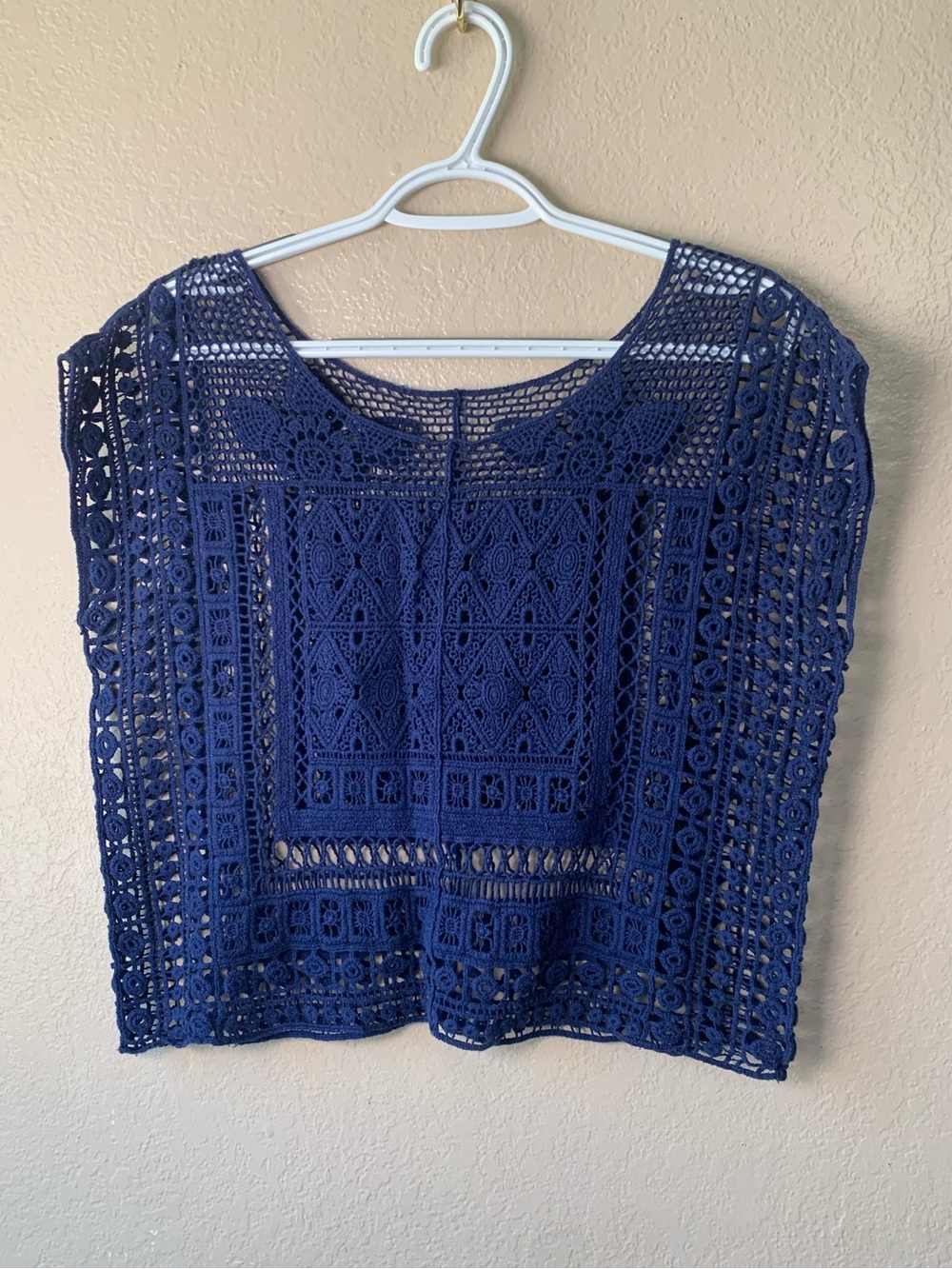 Lauren Conrad Navy Blue Crochet Lightweight Boxy Coastal Boho Overlay Top Size M - Picture 2 of 3